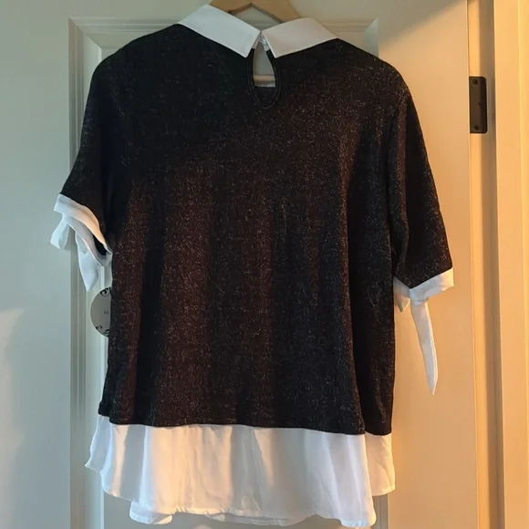 Black and White Collared Blouse with Pearl Details - Picture 2 of 2